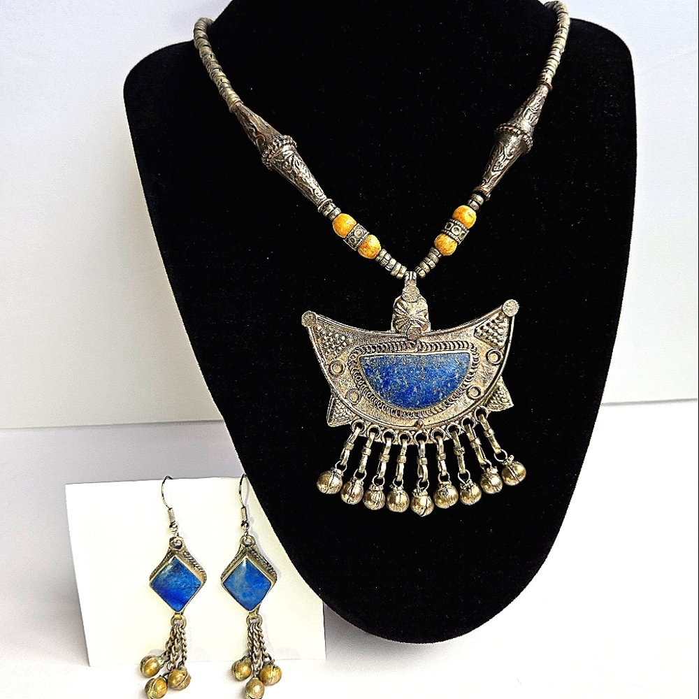 Vintage Handcrafted Lapis Lazuli Tribal Ghungroo Necklace & Earrings - Picture 11 of 15